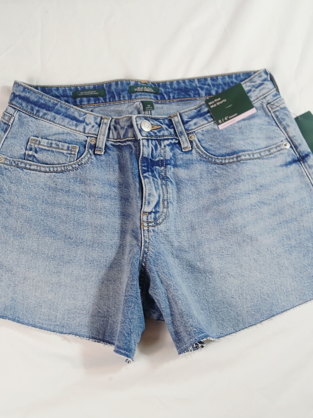 Wild Fable Women's Mid-Rise Midi Shorts size 8 Low Stretch Blue Cut-Off